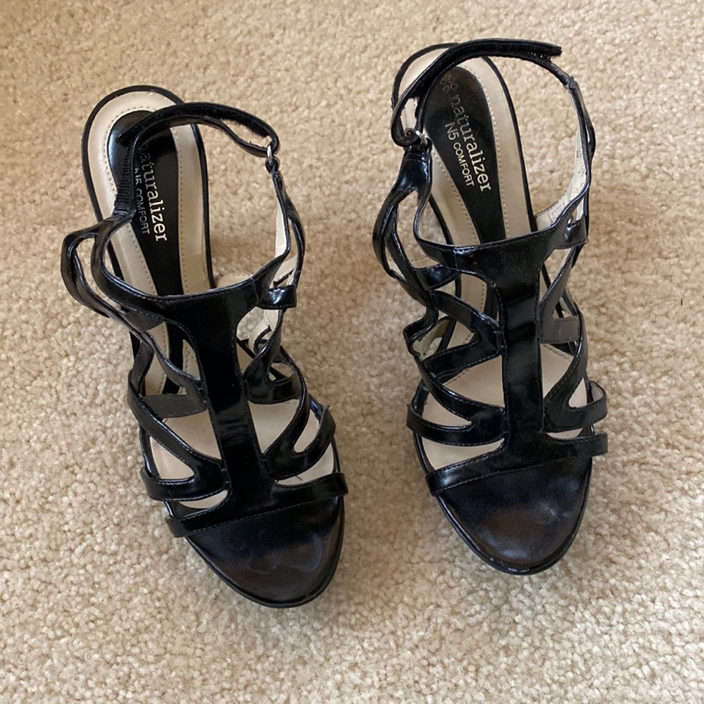 Naturalizer N5 Comfort black heels - size 8
